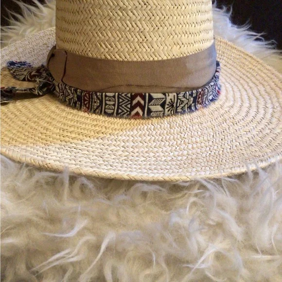 SSLE Wyeth Boho straw rancher display picture 1
